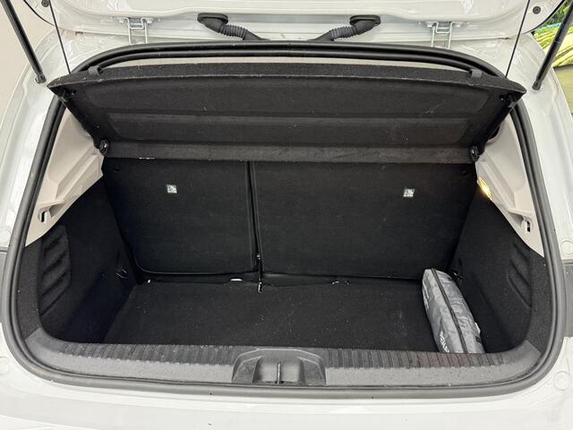 Renault CLIO 1.0 TCe 90 Evolution | Navigatie | Parkeersensoren | Cruise Control | Apple CarPlay / Android Auto |
