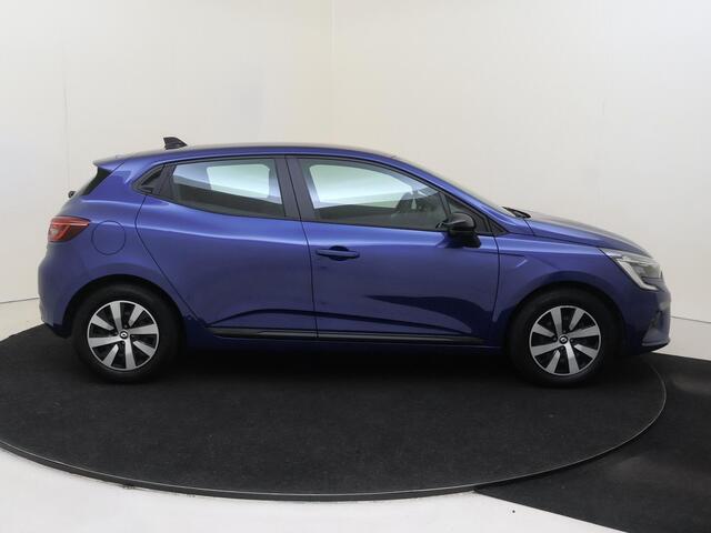 Renault CLIO 1.6 E-Tech Hybrid 145 Equilibre | Airco | Navigatie | Bluetooth | Parkeersensoren |