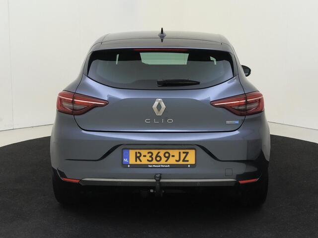 Renault CLIO 1.6 E-Tech Hybrid Intens 145PK | Automaat | Trekhaak | Navigatie via Telefoon | Climate Control | Parkeersensoren | Apple CarPlay & Android Auto