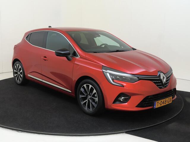 Renault CLIO 1.6 E-Tech Hybrid 145 PK Techno | Pack Advanced Safety | Pack Infotainment 9.3" | Pack Lightning | Apple Carplay/Android | cruise control | electronic climate control | lederen/stof bekleding | LED koplampen | lichtmetalen velgen 16" | navigatiesysteem |
