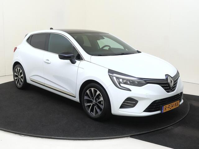 Renault CLIO 1.6 E-Tech Hybrid 145 Techno | Pack winter | Apple Carplay/Android | Camera | electronic climate control | lederen/stof bekleding | LED koplampen | lichtmetalen velgen 16" | navigatiesysteem |