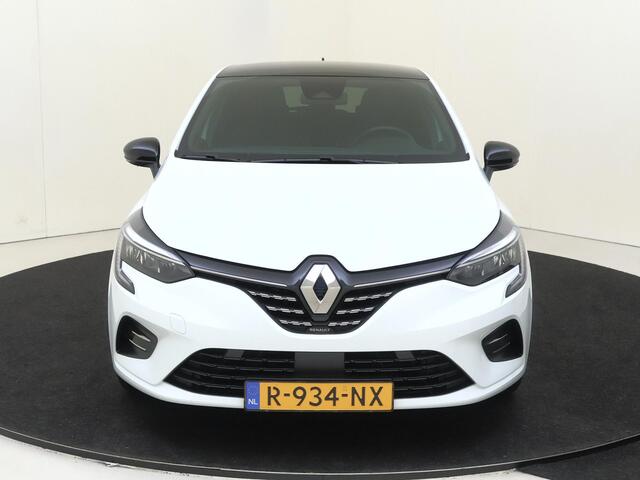 Renault CLIO 1.6 E-Tech Hybrid 145 Techno | Pack winter | Apple Carplay/Android | Camera | electronic climate control | lederen/stof bekleding | LED koplampen | lichtmetalen velgen 16" | navigatiesysteem |