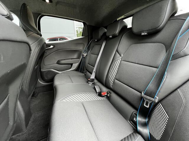 Renault CLIO 1.6 E-Tech Full Hybrid 145 esprit Alpine | Dodehoeksdetectie | Apple CarPlay |