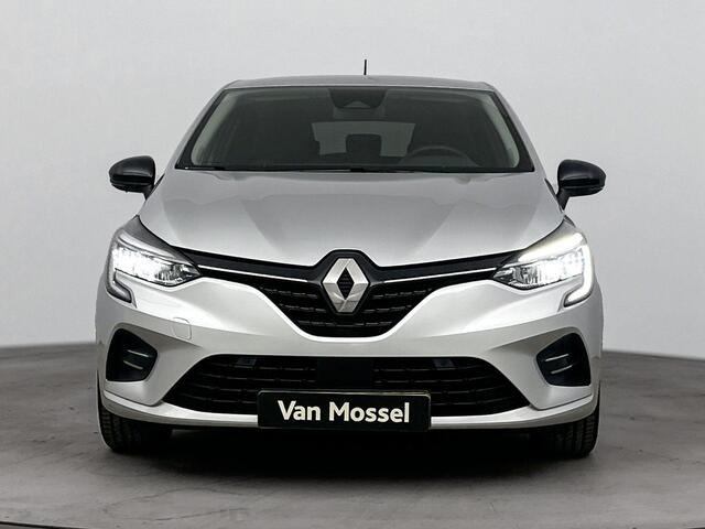 Renault CLIO 1.0 TCe 90Pk Evolution | Navigatie | Apple Carplay/Android Auto | Parkeersensoren Voor & Achter | Achteruitrijcamera | Lichtmetalen Velgen | Elektrisch Inklapbare Spiegels | Airconditioning | Privacy Glass |