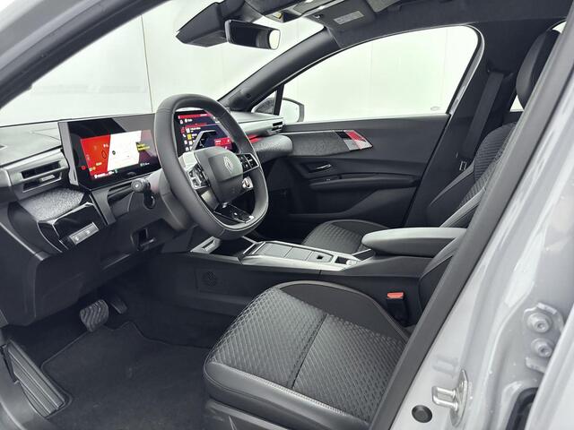 Renault CLIO 1.8 Hybrid 160Pk Techno | Navigatie | Apple Carplay/Android Auto | Climate Control | Adaptieve Cruise Control | Parkeersensoren Voor en Achter | Verwarmbare Stoelen | 360 Camera | Dodehoekdetectie | 18 Inch Lichtmetalen Velgen |