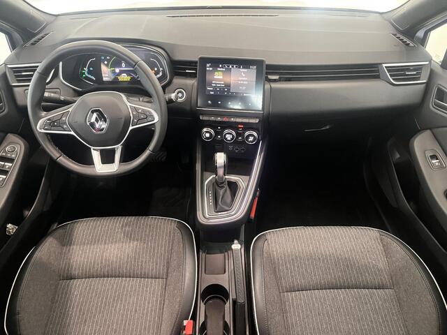 Renault CLIO 1.6 E-Tech Hybrid 140 Intens | Climate Control | Cruise Control | Parkeersensoren achter | Apple Carplay & Android Auto