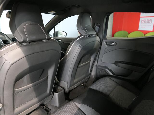 Renault CLIO 1.3 TCe Intens *Dealer onderhouden!* - Trekhaak - Camera - Sensor V+A - Getinte ramen achter