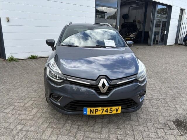 Renault CLIO Estate 1.2 120 PK TCe Intens | 17 '' velgen | camera achter | stoelverwarming voor | ECC |