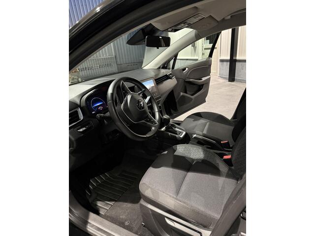 Renault CLIO 1.6 E-Tech Hybrid 145 Evolution