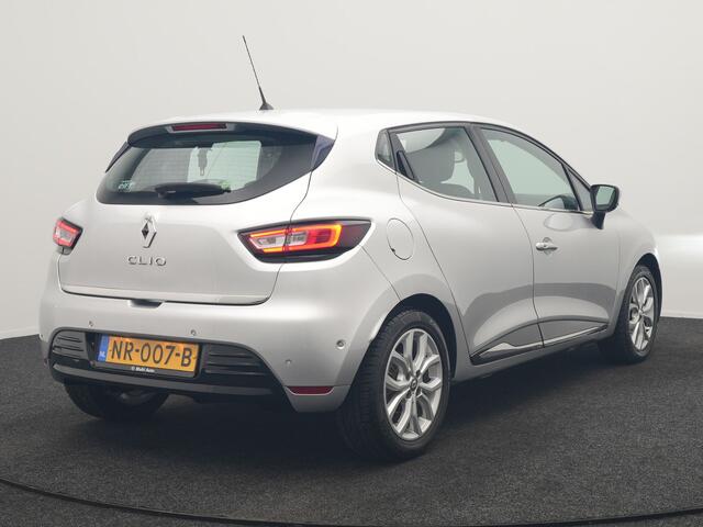 Renault CLIO 1.2 TCe Intens 119pk Automaat | Camera | Keyless | Alcantara Sportstoelen Verwarmd | Cruise Control | LED Koplampen | DAB | Navigatie | Park Assist | 16"L.M