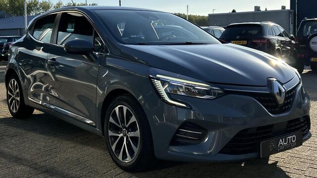 Renault CLIO 1.0 TCe Intens 101PK | 1e Eigenaar | Dealeronderhouden | NL AUTO | NAP | Achteruitrijcamera | Keyless Entry | Keyless Start | Climate Control | Navigatie | Cruise Control | Lichtmetalen Velgen | 2 Sleutels | APK tot 14-12-2027 |