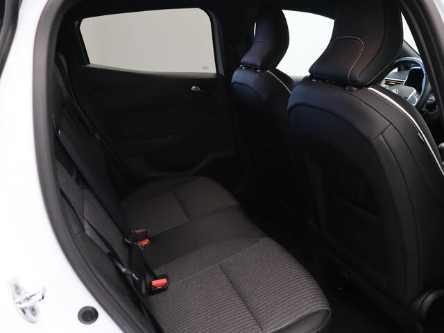 Renault CLIO E-Tech Hybrid 140pk Intens | Trekhaak | 17" velgen | Stoel- en stuurverwarming | Achteruitrijcamera | – foto 8