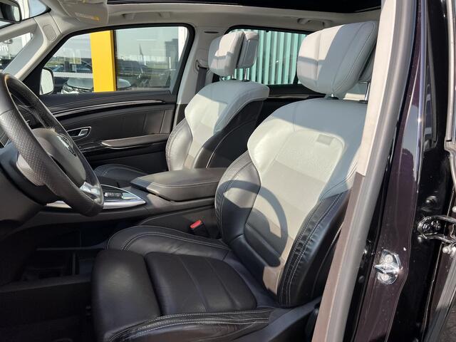 Renault ESPACE 1.8 TCe Initiale Paris 7p. | Trekhaak | Elektrisch glazen schuif kantel dak | Bose Audio | LEER | Stoel koeling & verwarming | Heads-up display | Massage | LED | DAB |