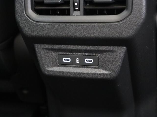 Renault ESPACE Iconic Hybrid 200 | Achteruitrijcamera | Adaptive Cruise Control | Elektrisch verwarmbare voorstoelen