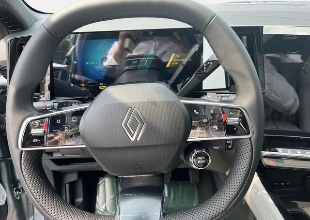 Renault ESPACE E-Tech full hybrid 200 iconic 5p.
