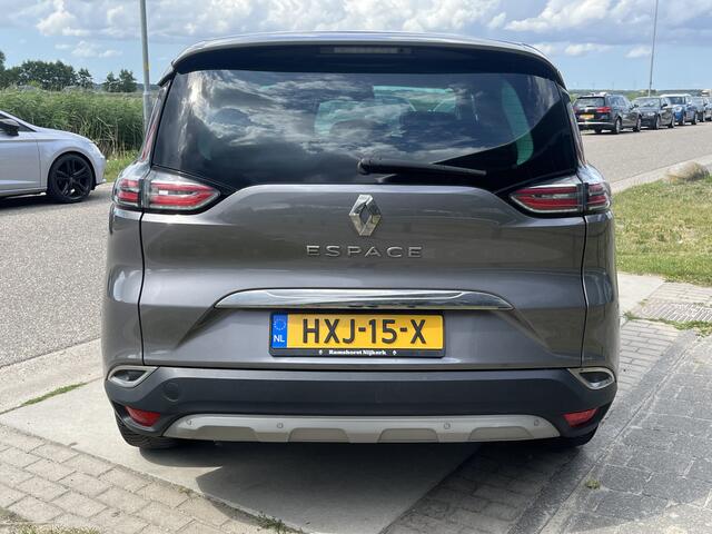 Renault ESPACE 1.6 dCi Initiale Paris 160 PK / 7-Persoons / Camera / Apple Carplay - Android Auto / PDC V+A / Stoelvwerw. / 4-Control / Panorma / 19'' LMV /