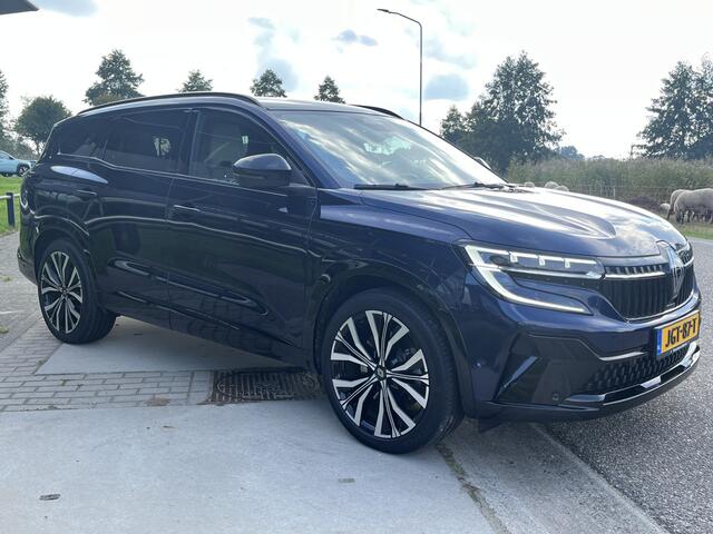 Renault ESPACE E-Tech full hybrid 200 iconic 7-Persoons / Automaat / Harman-Kardon / 4-Control / Stoelverw. + Stuurverw. / 360' Camera / Apple Carplay - Android Auto / 20'' LMV /