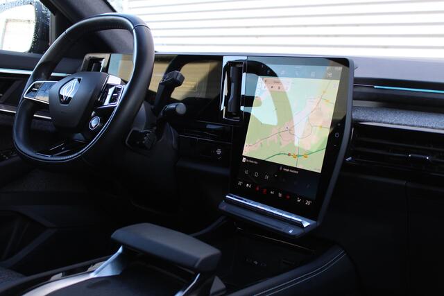 Renault ESPACE E-Tech full hybrid 200 techno 7p. | Trekhaak | Adaptieve Cruise | BLIS | 360 Camera | Google