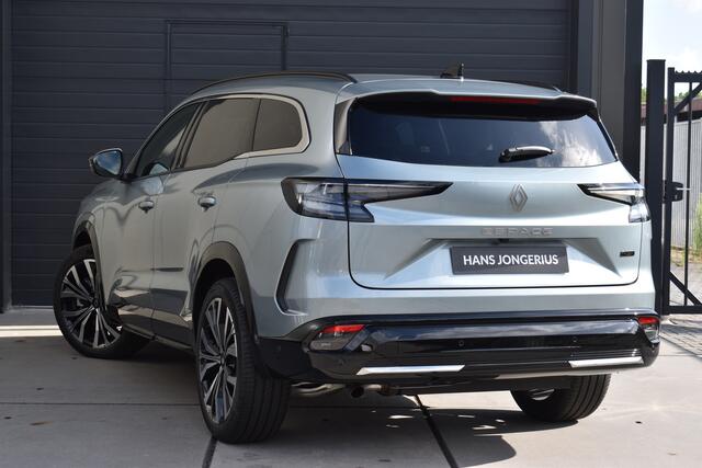 Renault ESPACE Iconic | Achteruitrijcamera | Adaptive Cruise Control | Elektrisch verwarmbare voorstoelen