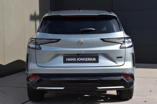 Renault ESPACE Iconic | Achteruitrijcamera | Adaptive Cruise Control | Elektrisch verwarmbare voorstoelen