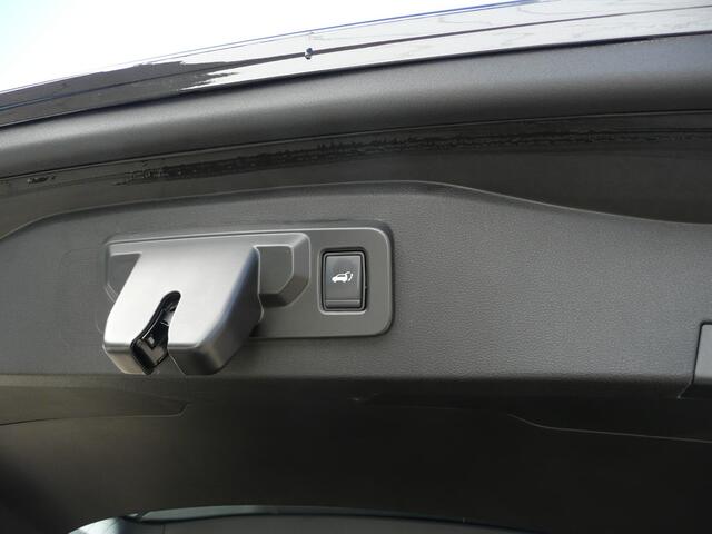 Renault ESPACE E-Tech full hybrid 200 TECHNO 7 P. PACK SOLID/ PACK WINTER/ 4SEIZOENSBANDEN/ ADAPTIEVE CRUISE/ PARK ASSIST RONDOM/ VERWARMBARE STOELEN+MASSAGE*/VERWARMBAAR STUUR EN VOORRUIT/ ELEK. ACHTERKLEP/ ETC... DEALER ONDERHOUDEN EN 1E EIGENAAR