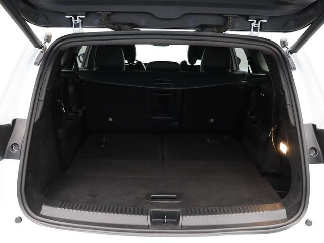 Renault ESPACE E-Tech full hybrid 200 techno 7p. | LED | Elektr.achterklep | Adaptive cruise | Climate control | Stuurverwarming |