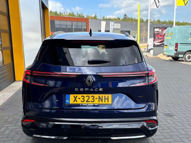 Renault ESPACE E-Tech Full Hybrid 200 Iconic 7p Trekhaak Head Up