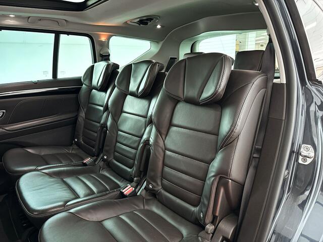 Renault ESPACE 1.8 TCe Initiale Paris 7p. | Panoramadak | Stoelverwarming | Navigatie