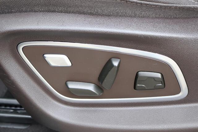 Renault ESPACE 1.6 TCe Initiale Paris 5p.