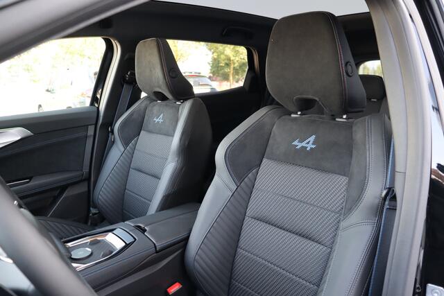 Renault ESPACE E-Tech full hybrid 200 esprit Alpine 7p. | 5 jaar garantie | Harman Kardon | Pano | Head-up | Elek. Stoelen | Stoel-/Stuurverwarming
