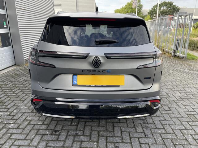 Renault ESPACE E-Tech full hybrid 200 esprit Alpine 7p.