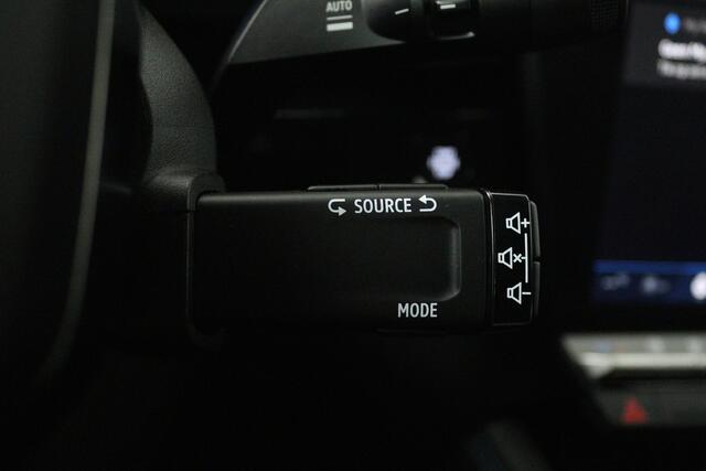 Renault ESPACE E-Tech full hybrid 200 esprit Alpine 7p. (TREKHAAK, STOEL/STUURVERWARMING, ELEKTR STOELEN, CAMERA, CRUISE ADAPTIEF)