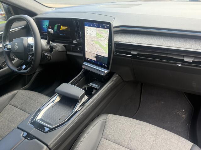 Renault ESPACE E-Tech full hybrid 200 techno 7p.