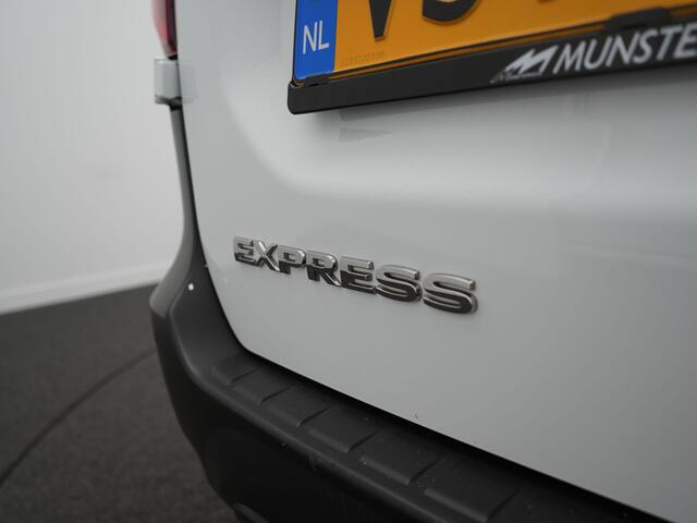 Renault EXPRESS 1.5 dCi 75 Comfort + - Allseason banden - Trekhaak - Sidebars