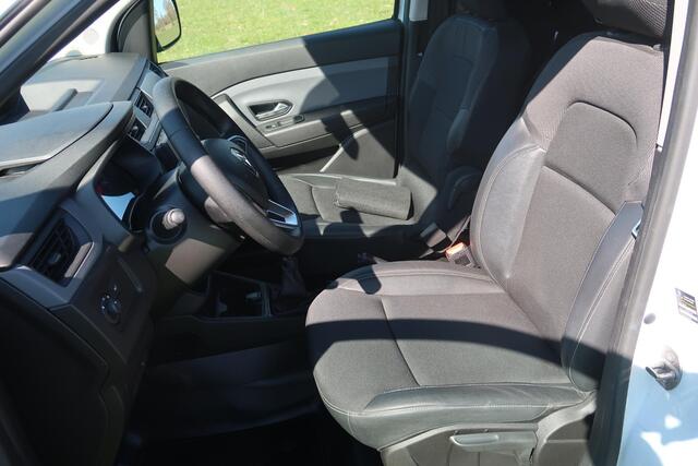 Renault EXPRESS 1.5 dCi 75 Generique AIRCO PDC HALF LEER