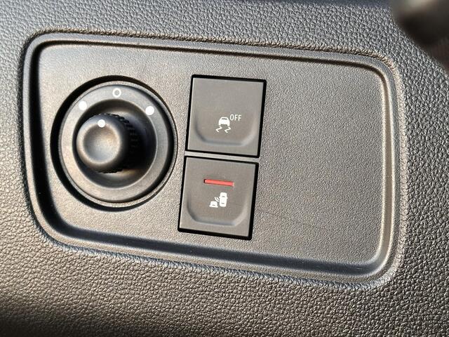 Renault EXPRESS 1.5 dCi l Camera l Navi l PDC l MF-Stuur l