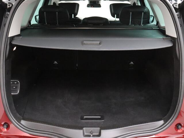 Renault GRAND SCENIC 1.6 dCi Bose | Trekhaak | Achteruitrijcamera | LED!