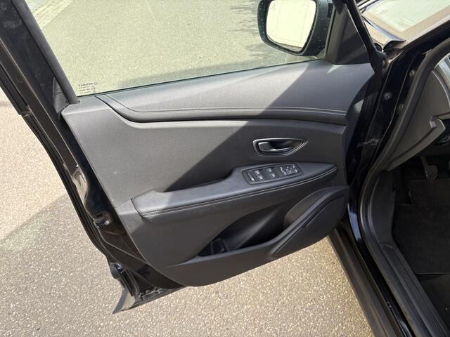 Renault GRAND SCENIC 1.3 TCe Intens 7 PERSOONS / NAVI / AIRCO ECC / CRUISE / 100dkm!