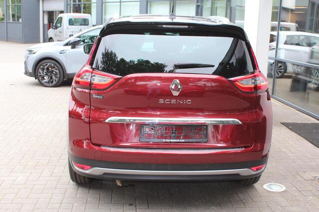 Renault GRAND SCENIC 160 EDC Initiale Paris