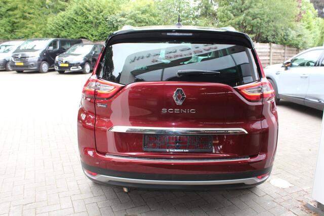 Renault GRAND SCENIC 160 EDC Initiale Paris