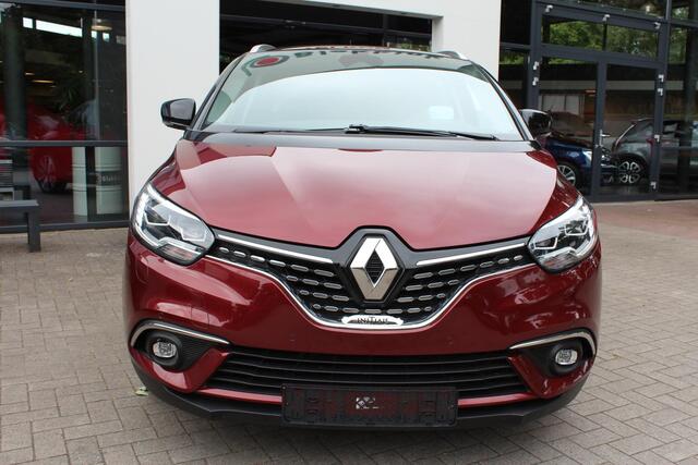 Renault GRAND SCENIC 160 EDC Initiale Paris