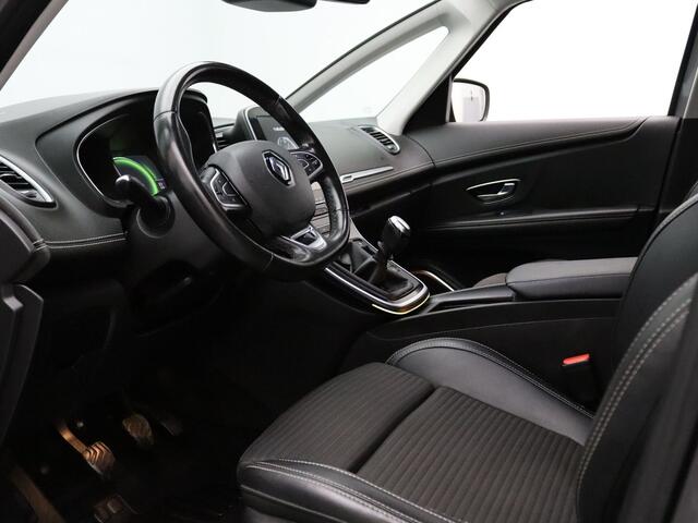 Renault GRAND SCENIC 130pk TCe Bose Camera | Cruise | Navi | Parkeersens. v+a | Stoelverw. | Trekhaak