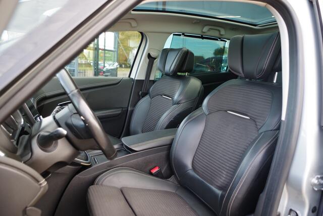 Renault GRAND SCENIC 1.2 TCe 130 PK Bose 7p, Panoramadak, Trekhaak, LED, Keyless, Camera,