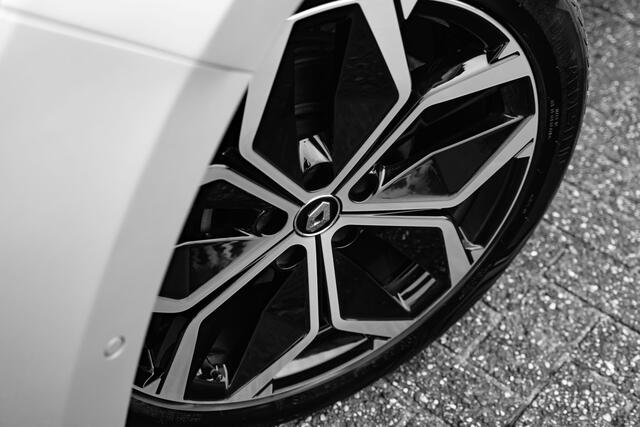 Renault GRAND SCENIC 1.3 TCe Techno 7p. | 7-persoons | navigatie | all season banden