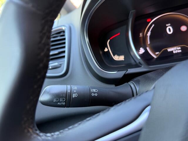 Renault GRAND SCENIC 1.3 TCe Limited TREKHAAK / RIJKLAAR / NAVI / CLIMA / LMV / CRUIS