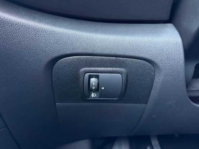 Renault GRAND SCENIC 1.3 TCe Limited TREKHAAK / RIJKLAAR / NAVI / CLIMA / LMV / CRUIS