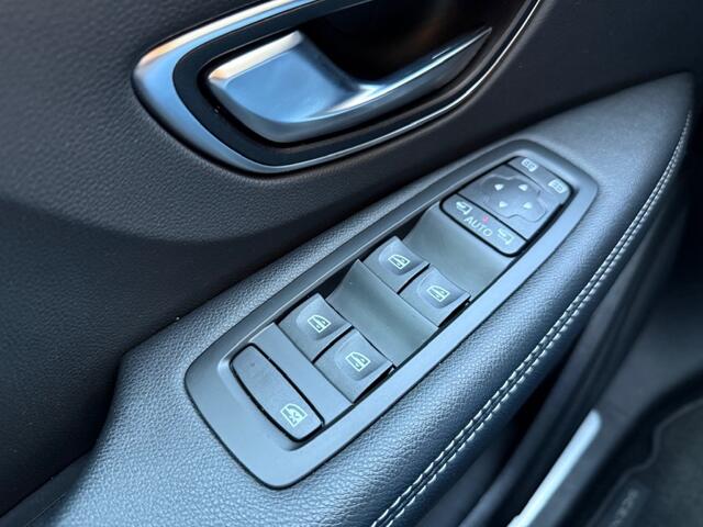 Renault GRAND SCENIC 1.3 TCe Limited TREKHAAK / RIJKLAAR / NAVI / CLIMA / LMV / CRUIS