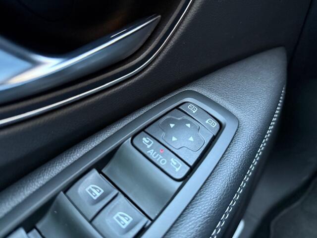 Renault GRAND SCENIC 1.3 TCe Limited TREKHAAK / RIJKLAAR / NAVI / CLIMA / LMV / CRUIS