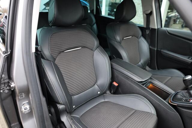 Renault GRAND SCENIC 1.3 TCe Intens 7p. TREKHAAK HALF-LEER CAMERA NAVI CLIMA CRUISE 2XPDC 20''LMV