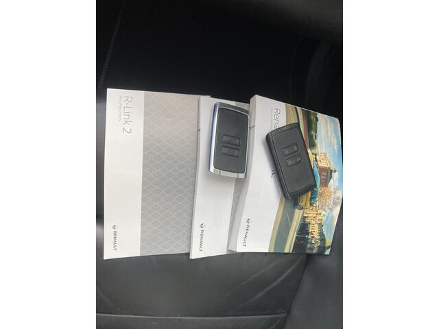 Renault GRAND SCENIC 1.3 TCe Initiale Paris 7p. Leer | Trekhaak | Automaat | Bose | Stoelverwarming